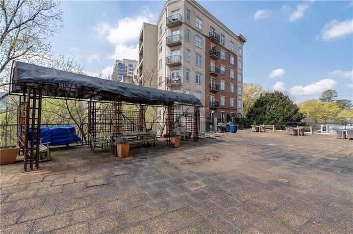 Property Photo:  2285 Peachtree Road NE 604  GA 30309 