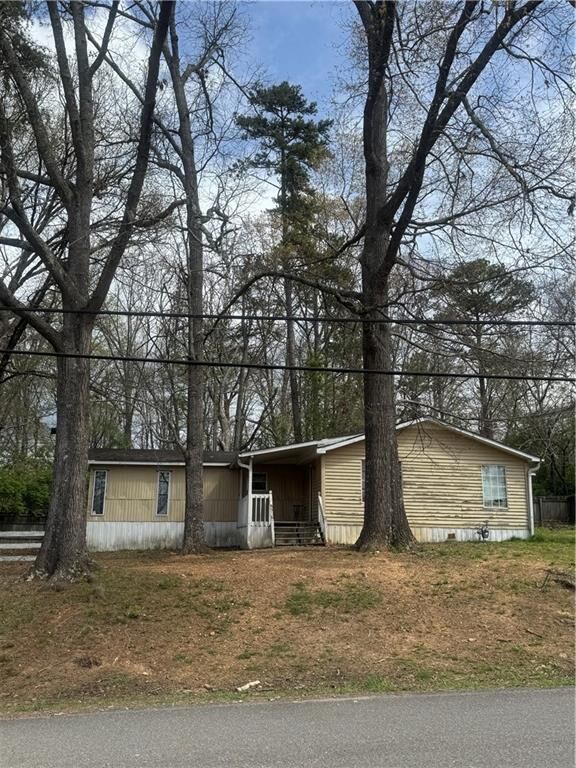 Property Photo:  1573 Ray Mountain Rd  GA 30143 