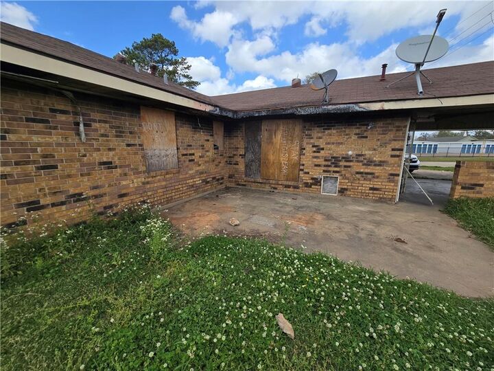 Property Photo:  3403 Coldstream Avenue  LA 71301 