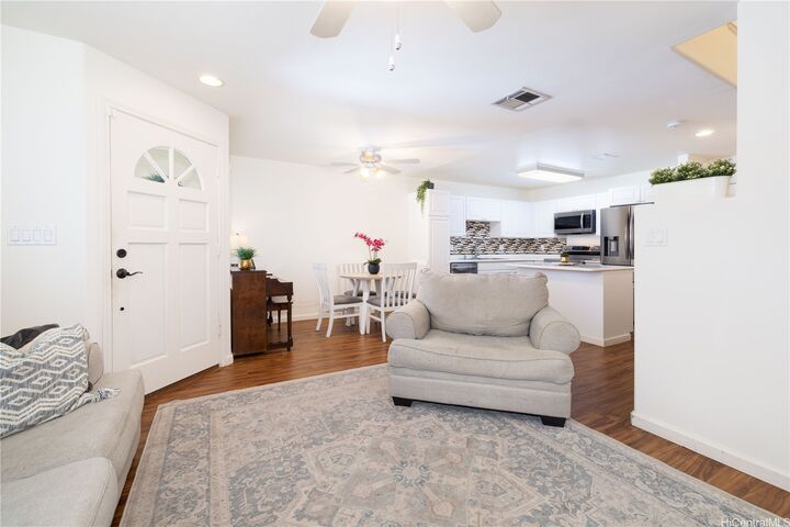 Property Photo: 91-2093 Kaioli Street 1702 HI 96706