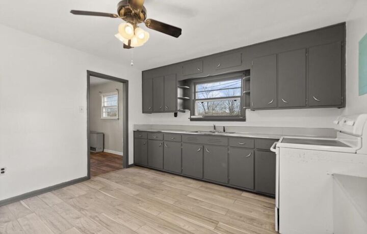 Property Photo:  4505 E Hwy 452  KY 42567 