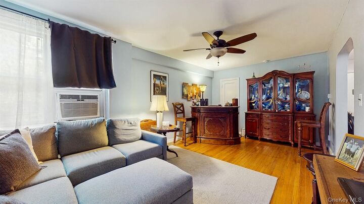 Property Photo:  755 Bronx River Road 6C  NY 10708 
