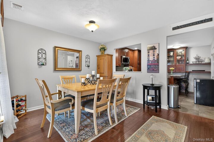 Property Photo:  19 Olde Wagon Road  NY 10990 