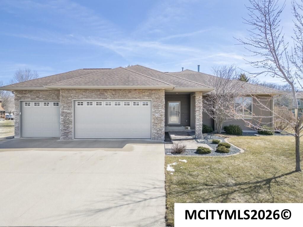 Property Photo:  125 Boulder  IA 50401 