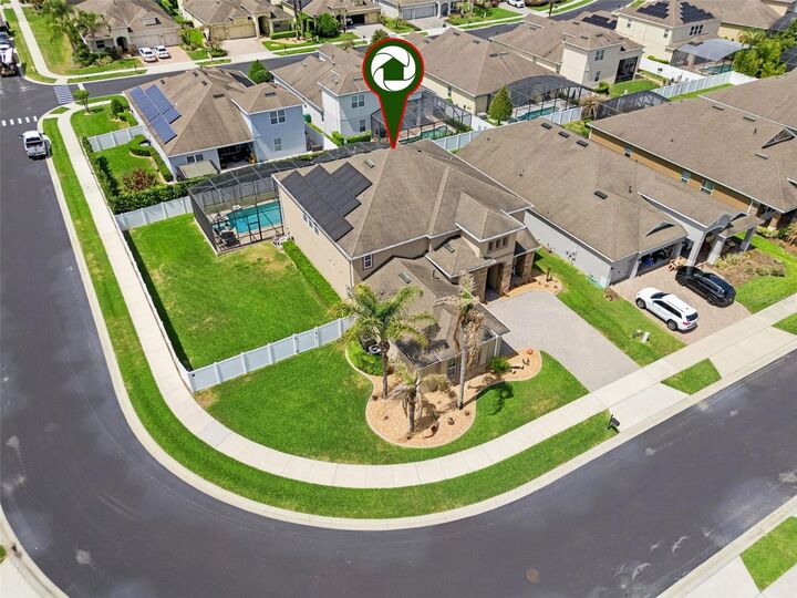 Property Photo:  15393 Sandfield Loop  FL 34787 