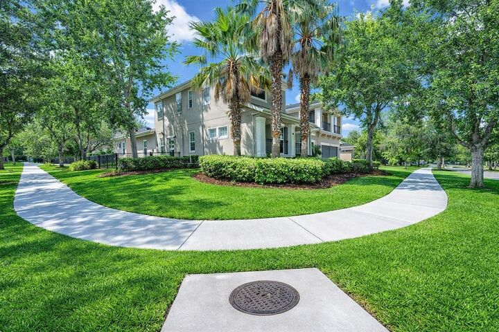 Property Photo: 5117 Longspur Court FL 33547