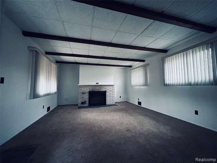 Property Photo:  11005 Doren Court  MI 48317 3419 