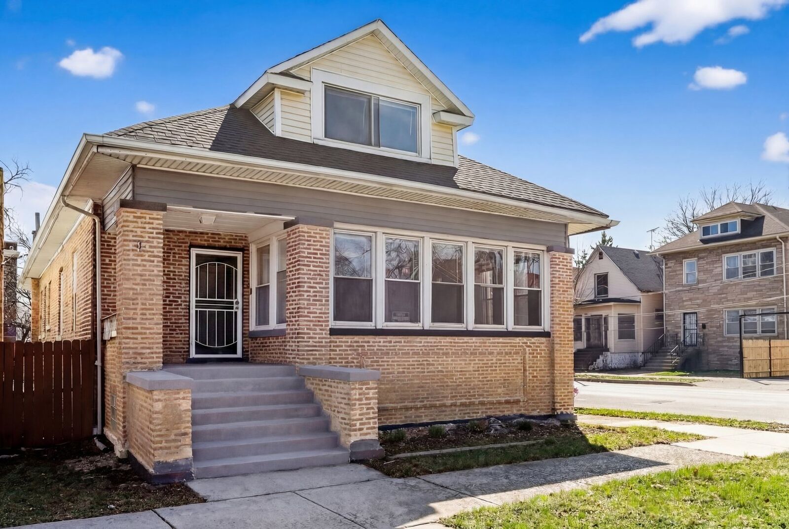 Property Photo:  1 E 114th Street  IL 60628 