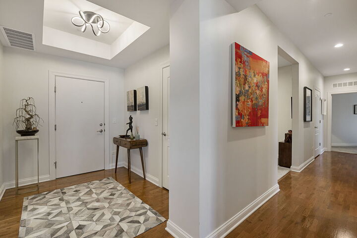 Property Photo:  1800 Amberley Court 407  IL 60045 