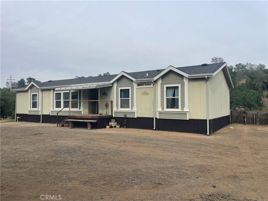Property Photo:  32791 Road 416  CA 93614 