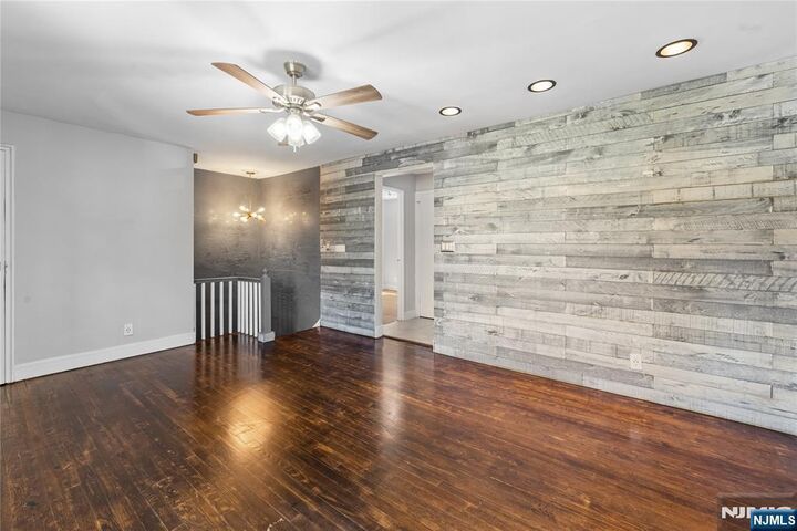 Property Photo: 418 Esplanade 6 NJ 07601