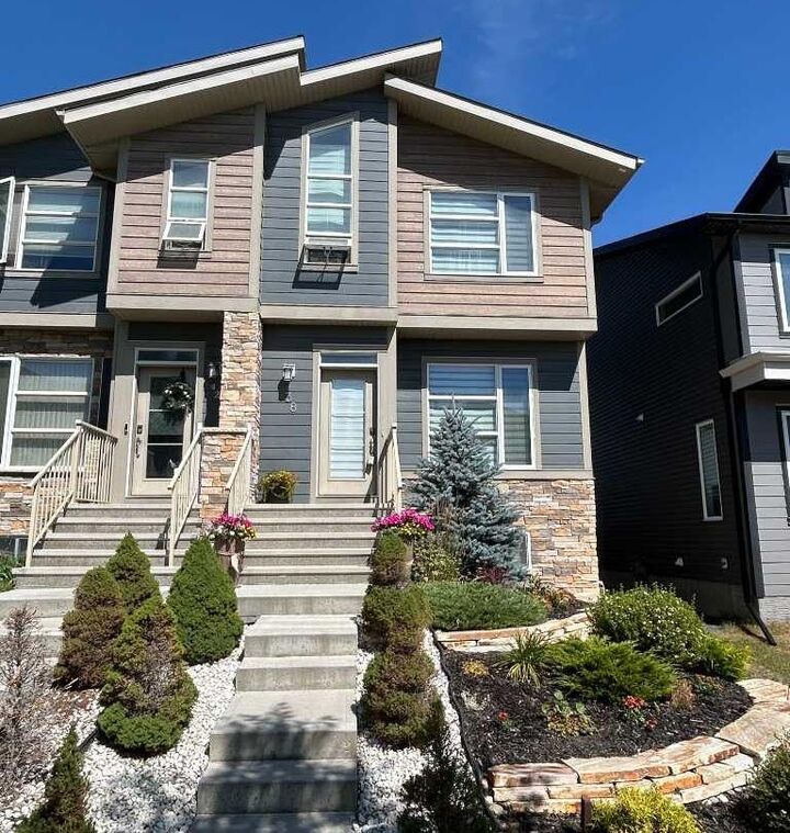 Property Photo: 38 Sage Bluff Gate NW AB T3R 0Y9