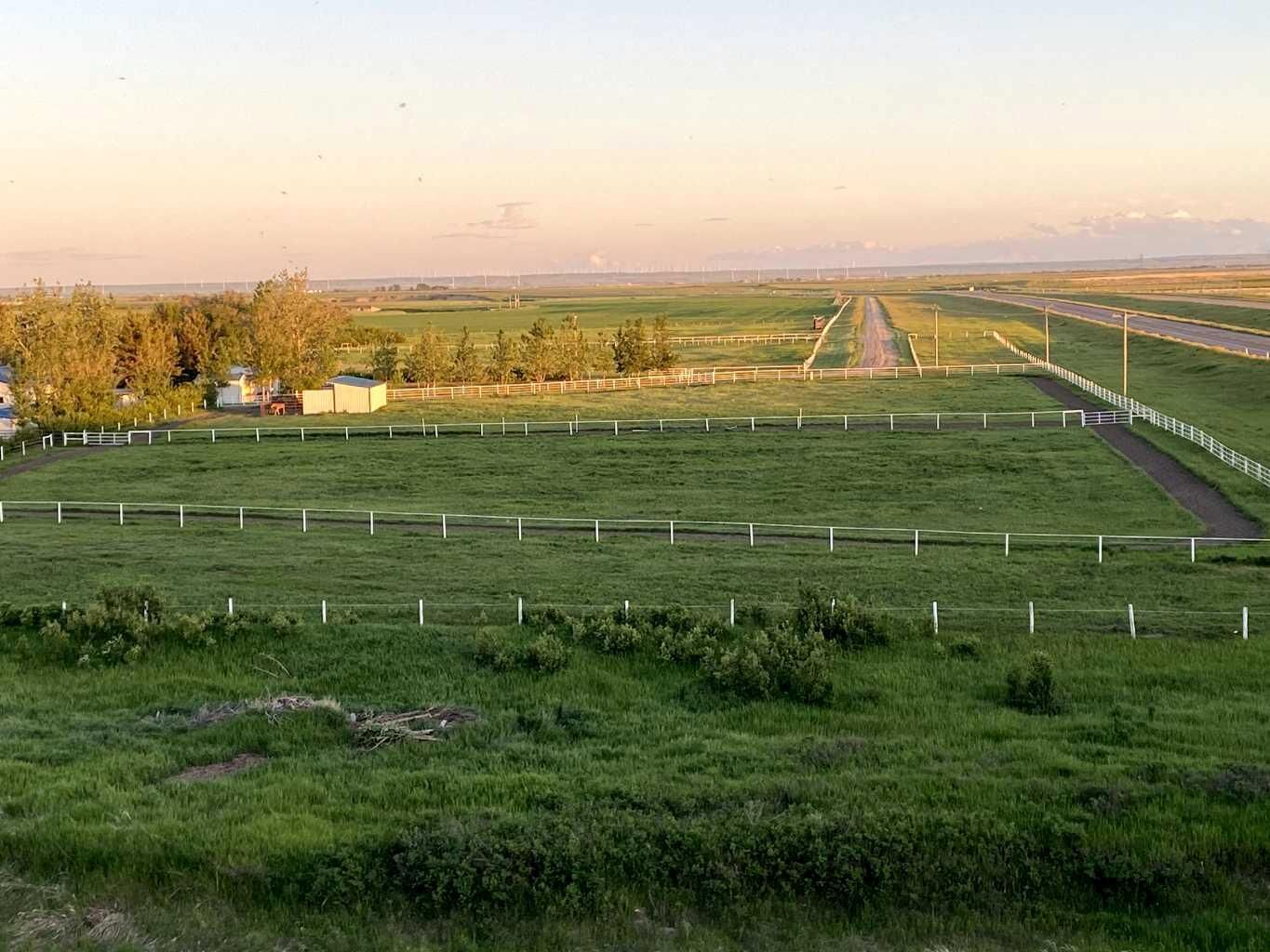 Property Photo:  95401A Hwy 2 Highway  AB T0L 1Z0 