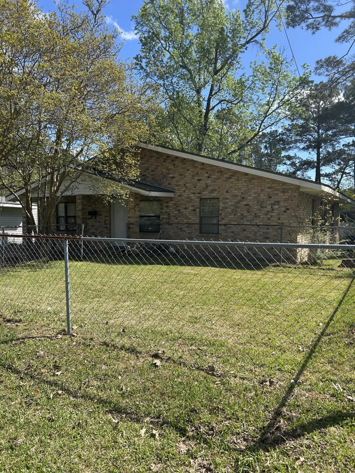 Property Photo:  1015 Anderson Drive  LA 71446 