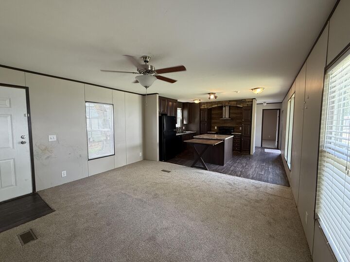 Property Photo:  518 5th St.  LA 70648 