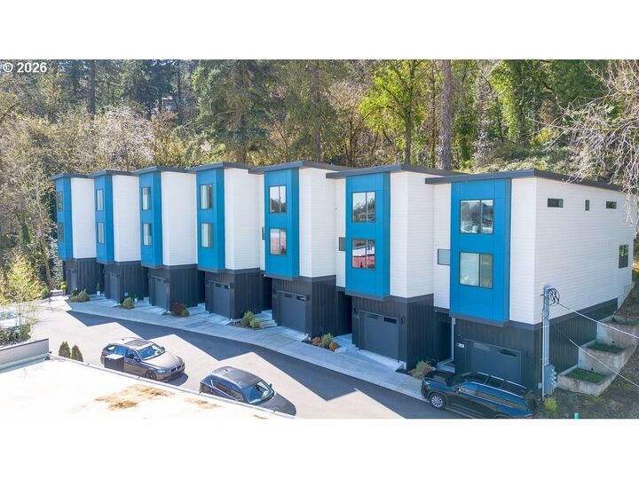 Property Photo: 2635 NW Sussex Ave OR 97210