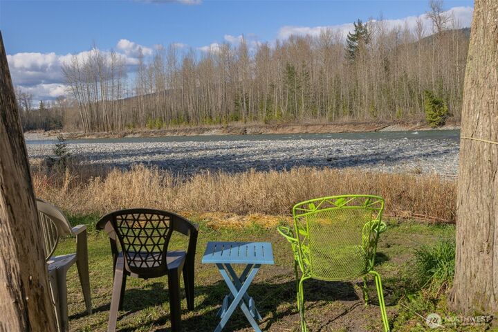 Property Photo:  6070  Saxon Road  WA 98220 
