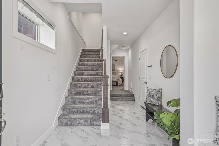 Property Photo:  20042  94th Avenue NE  WA 98011 