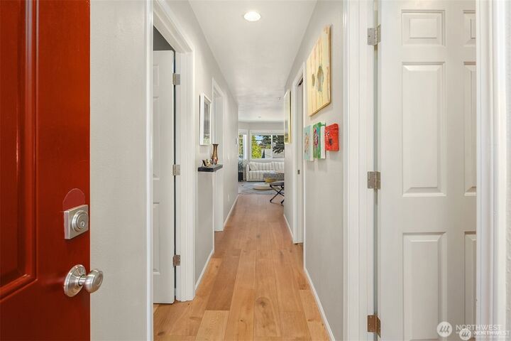 Property Photo:  2116  California Avenue SW 201  WA 98116 