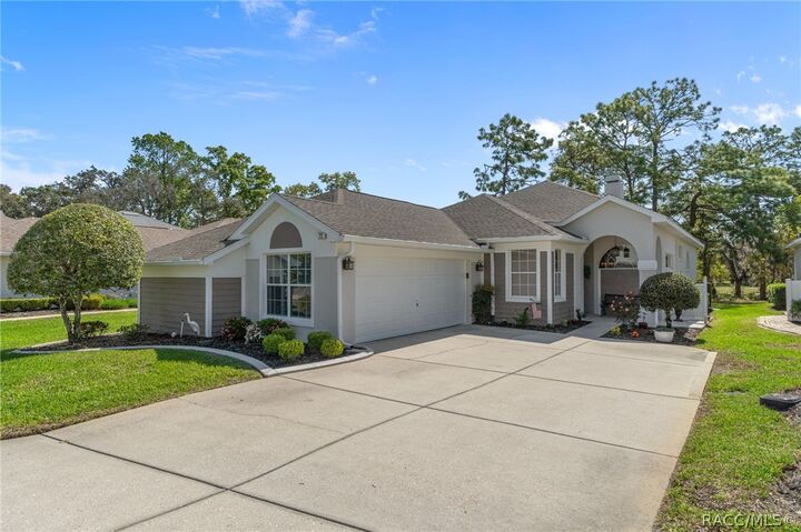 Property Photo: 72 W Byrsonima Loop FL 34446