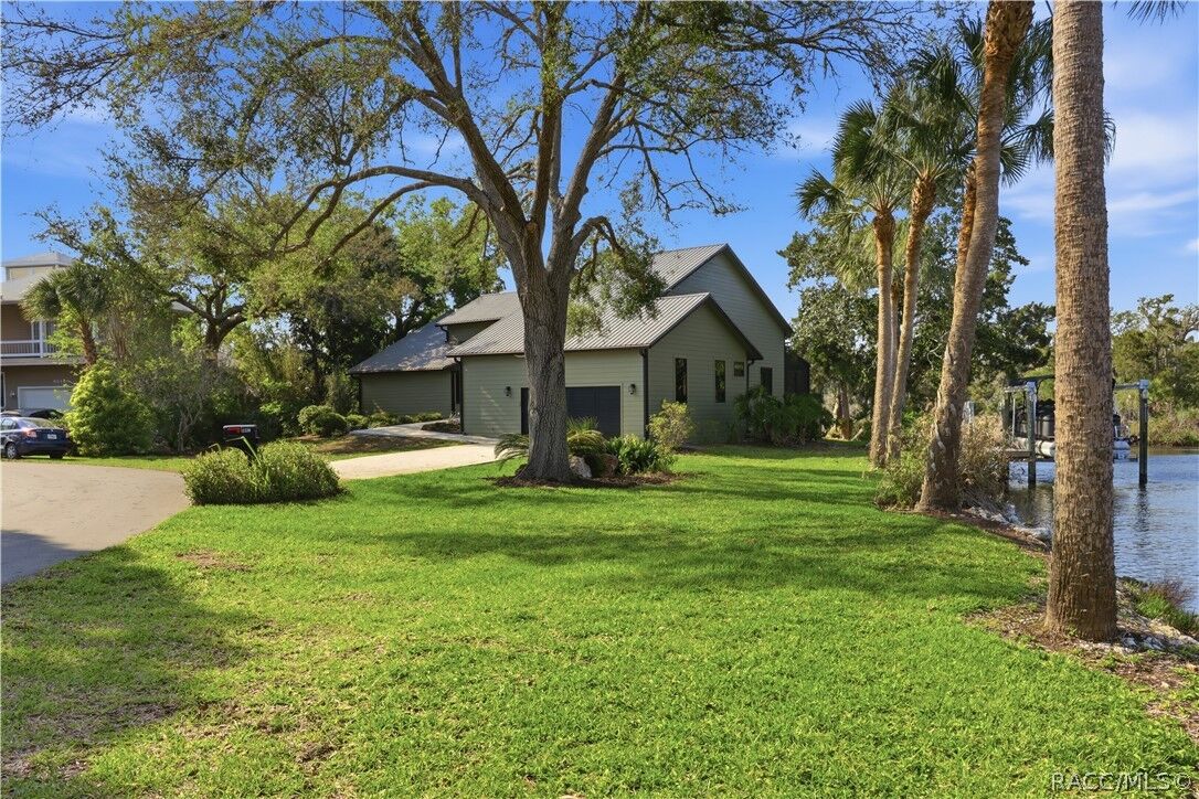 Property Photo:  4840 S Prices Point  FL 34448 