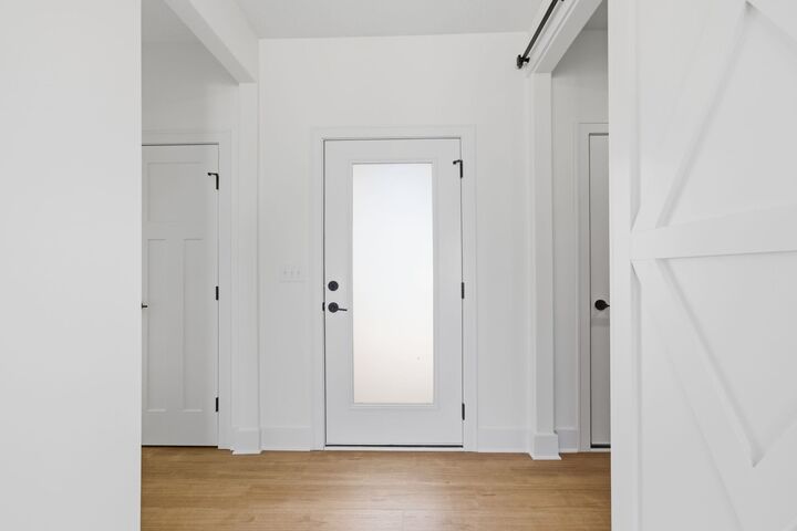 Property Photo:  520 E Elmwood St  KS 67147-1124 