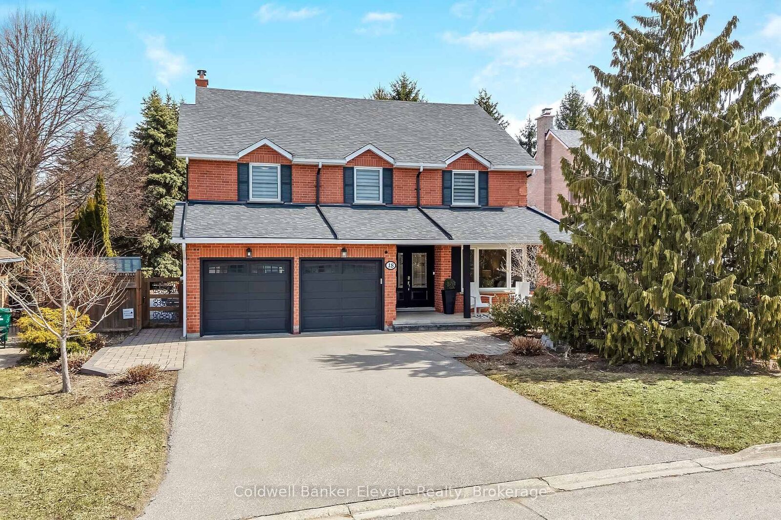 Property Photo: 18 Handorf Drive ON N3C 3Y2