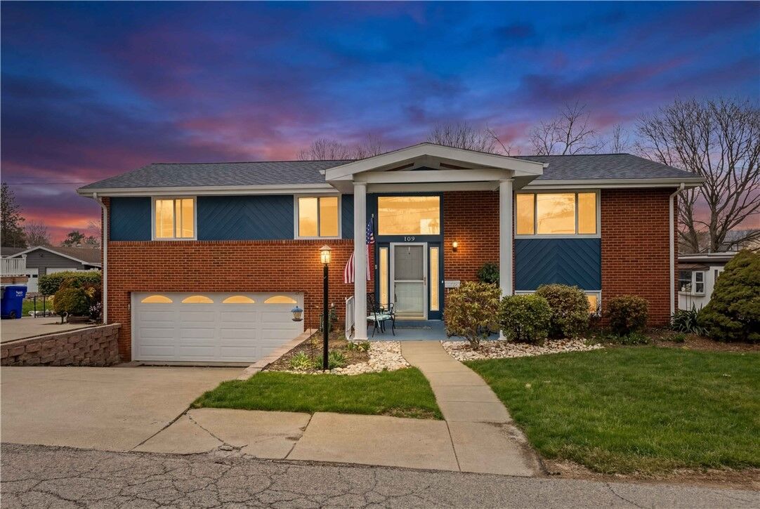 Property Photo: 109 Peffer St PA 16063