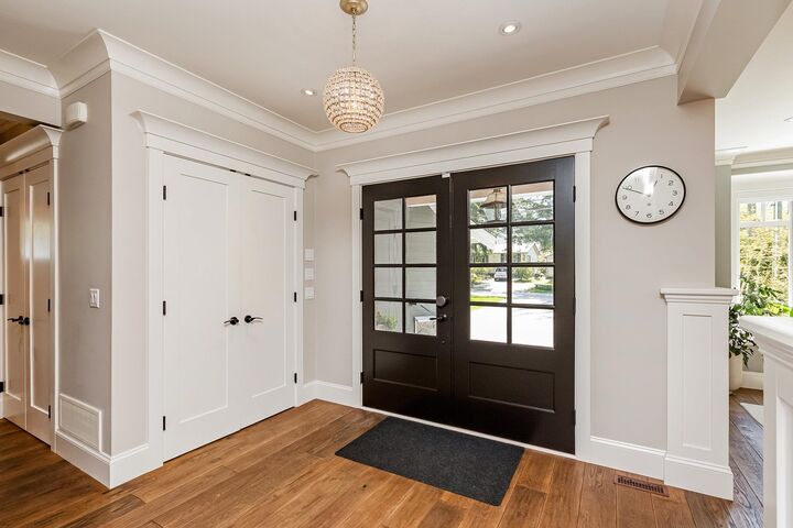 Property Photo: 12579 26 Avenue BC V4A 2K6