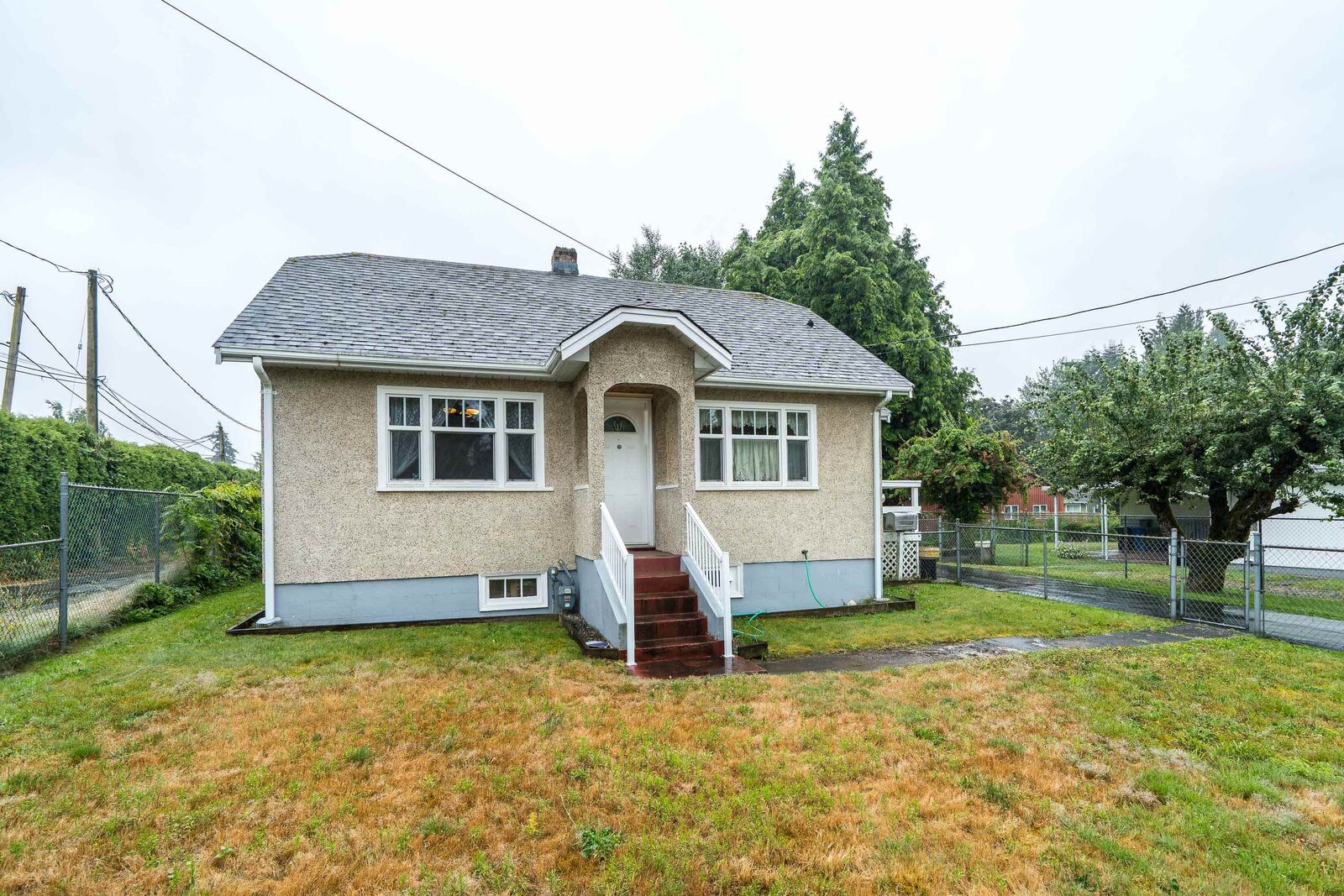 Property Photo: 33884 Mayfair Avenue BC V2S 1R2