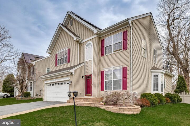 Property Photo:  56 Seneca Lane  NJ 08505 