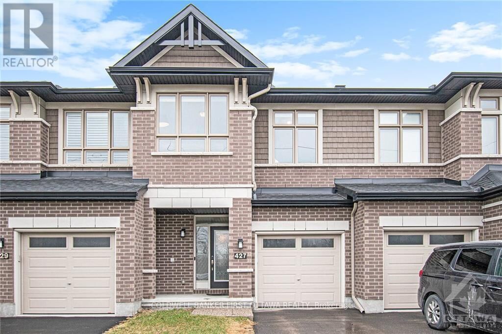 Property Photo:  427 Rainrock Crescent  ON K1W 0K4 