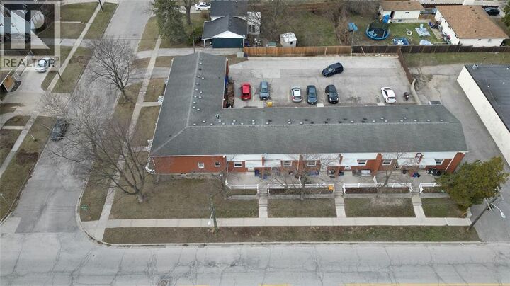 Property Photo:  1006 Kenwood Avenue  ON N7V 3S3 