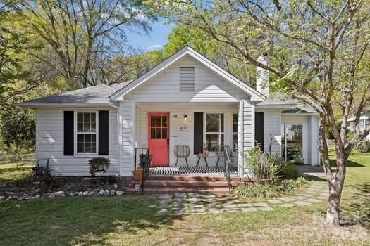 Property Photo:  108 Faulkner Street  SC 29710 