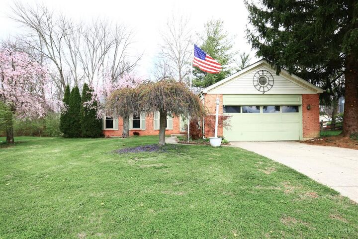 Property Photo:  1202 Meadow Knoll Court  OH 45103 