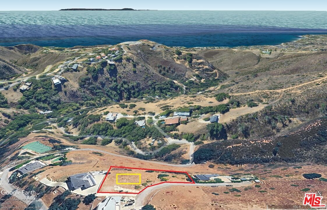 Property Photo:  27152 Carrita Rd  CA 90265 