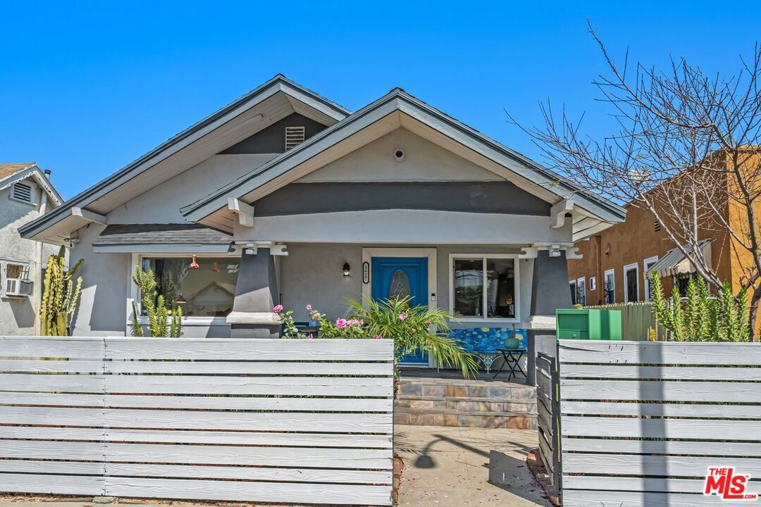Property Photo:  1627 W 38th St  CA 90062 