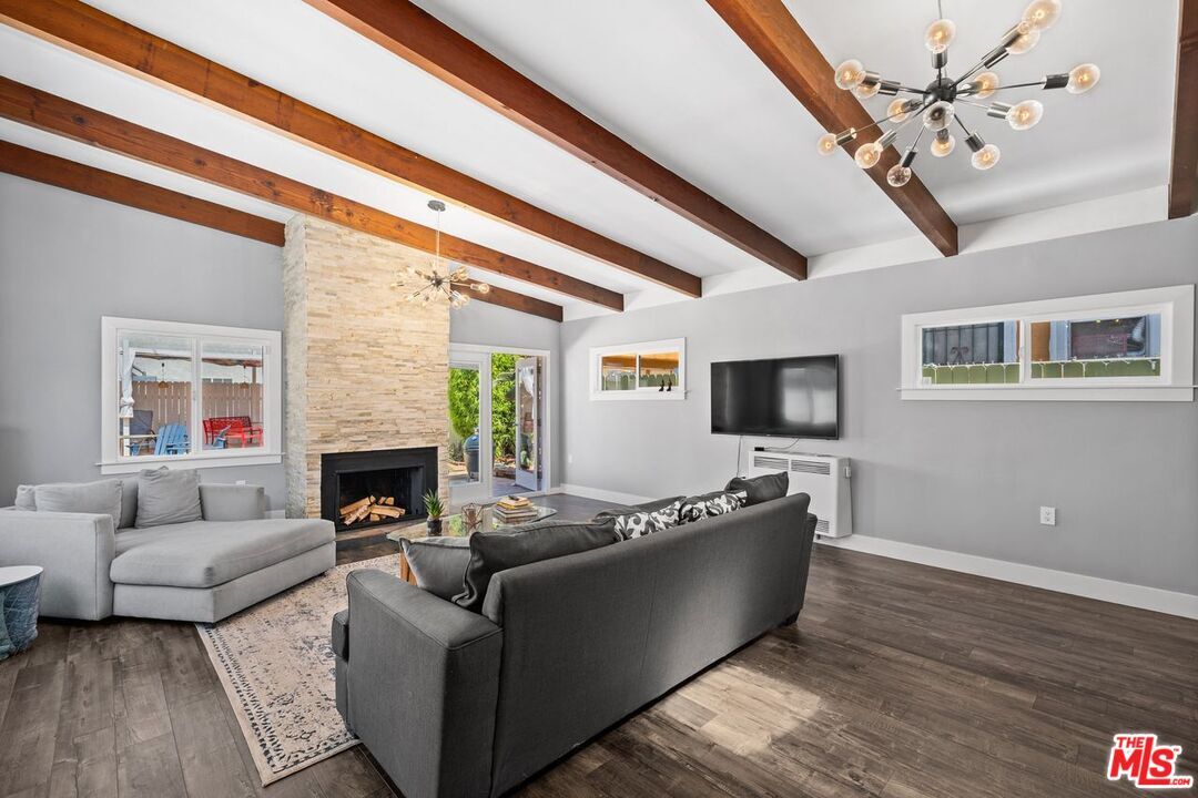 Property Photo:  1627 W 38th St  CA 90062 