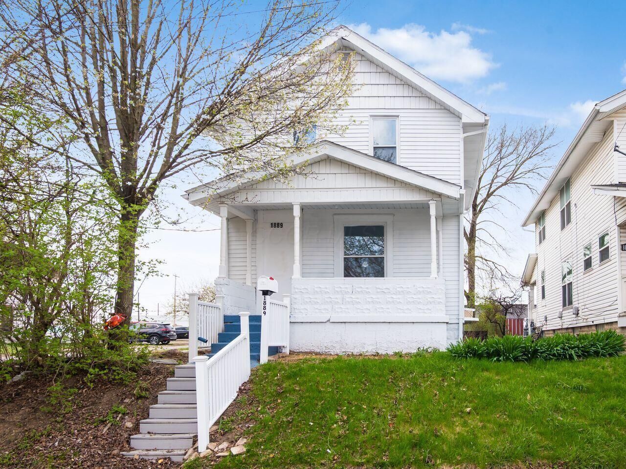 Property Photo:  1889 S 4th Street  OH 43207 