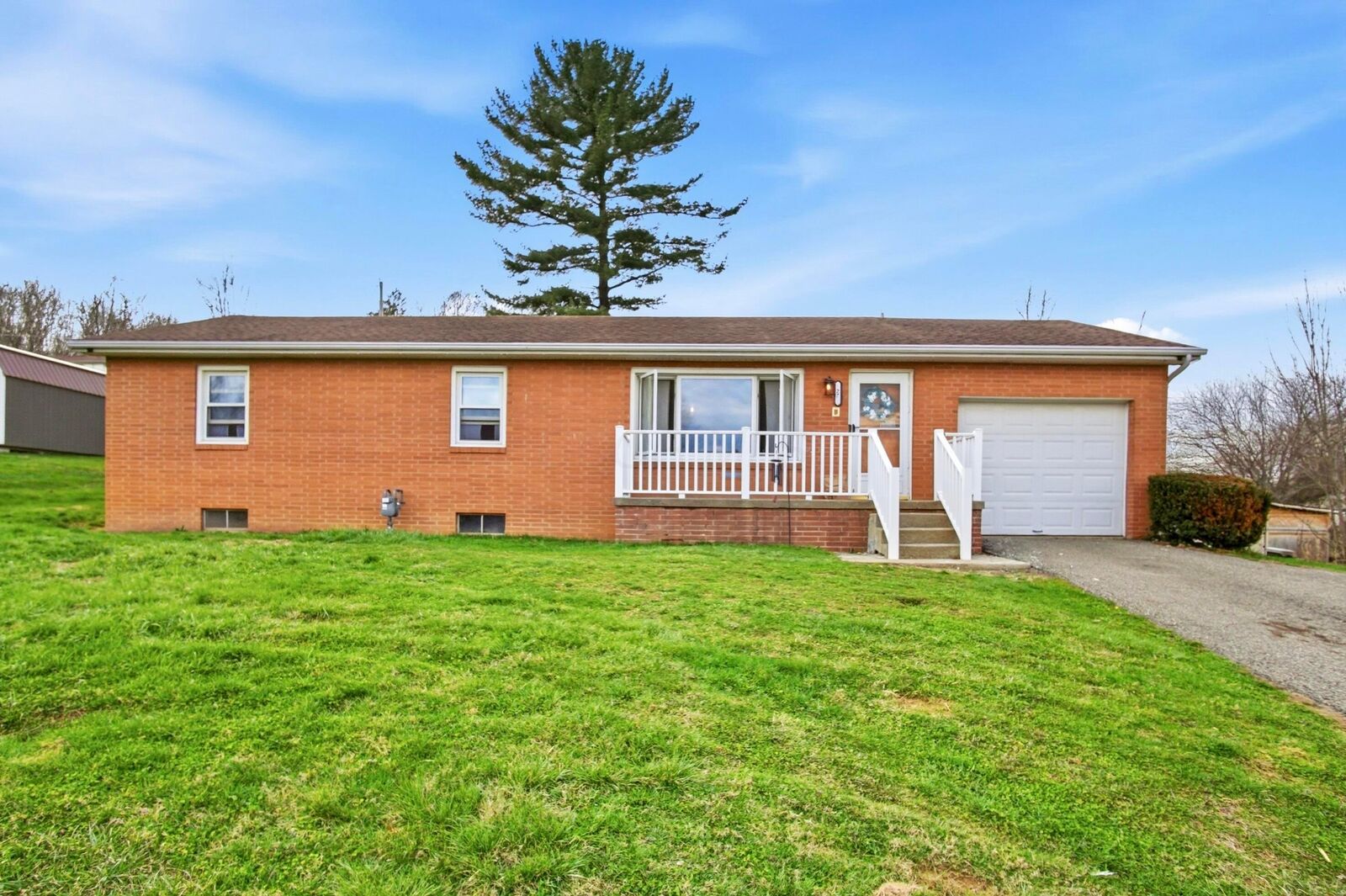 Property Photo:  27 Marshdale Road  OH 43701 