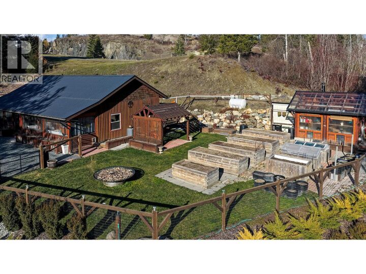 Property Photo: 1627 Hood Road BC V0B 1G2