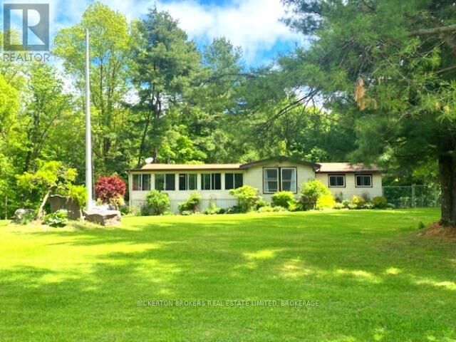 87 Fitzsimmons Road — photo 1