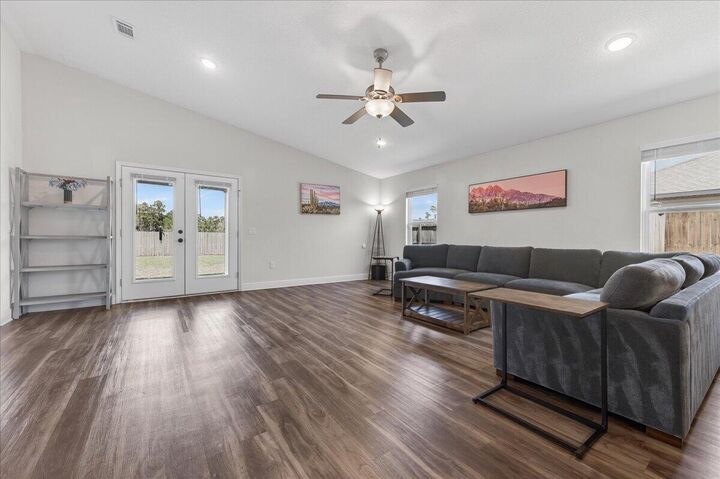 Property Photo:  6130 Redberry Drive  FL 32563 