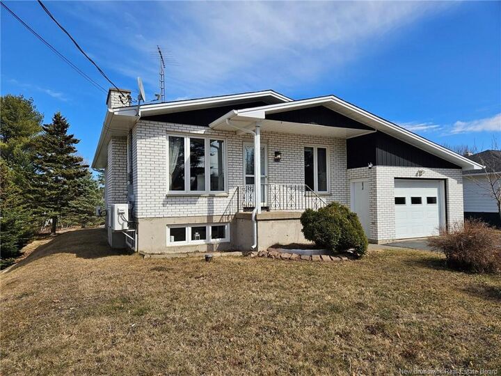 4330 Rue Beauregard — photo 1