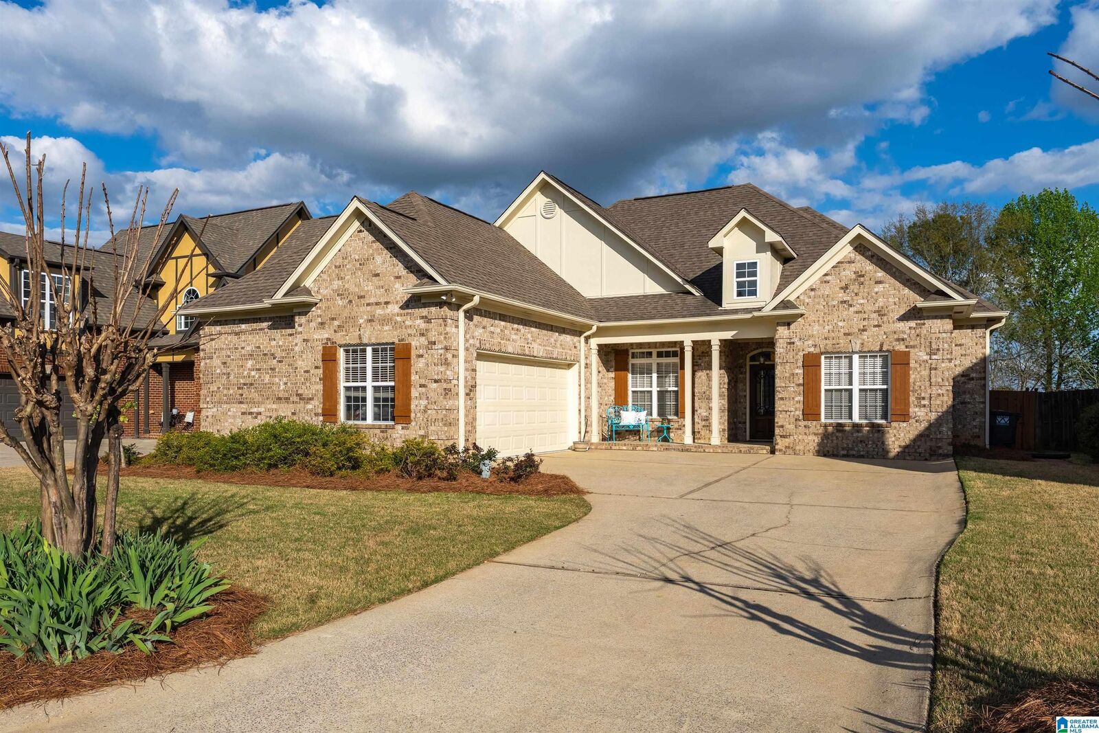 Property Photo:  8701 Highlands Drive  AL 35173 