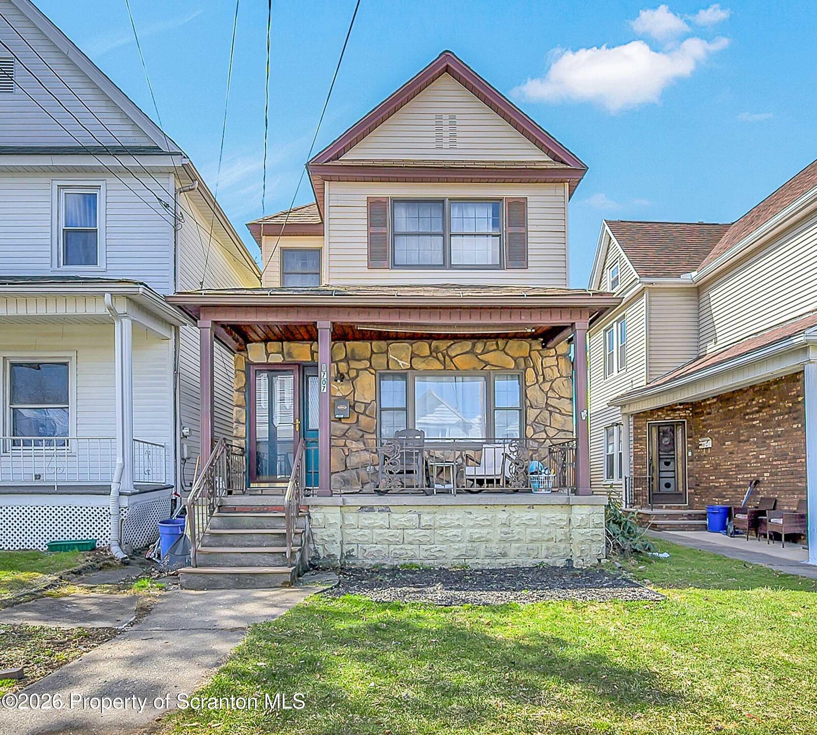 Property Photo:  1707 Elizabeth Street  PA 18504 