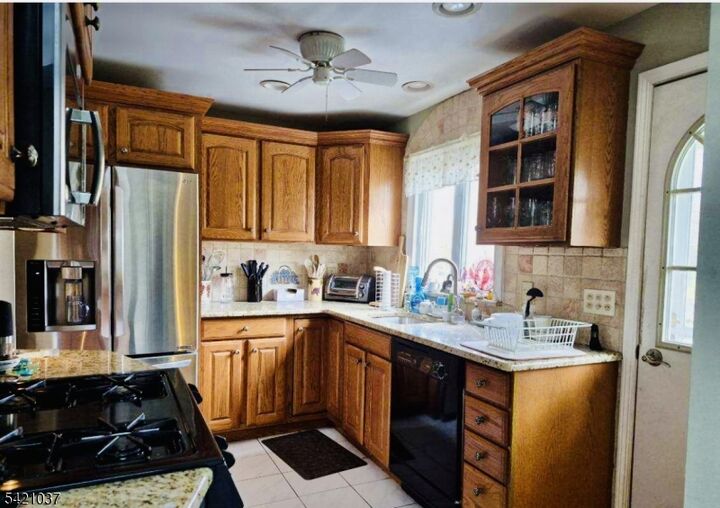 Property Photo:  16 Washington Valley Rd  NJ 07059 