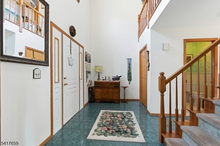 Property Photo:  5 Lee Pl  NJ 08807 