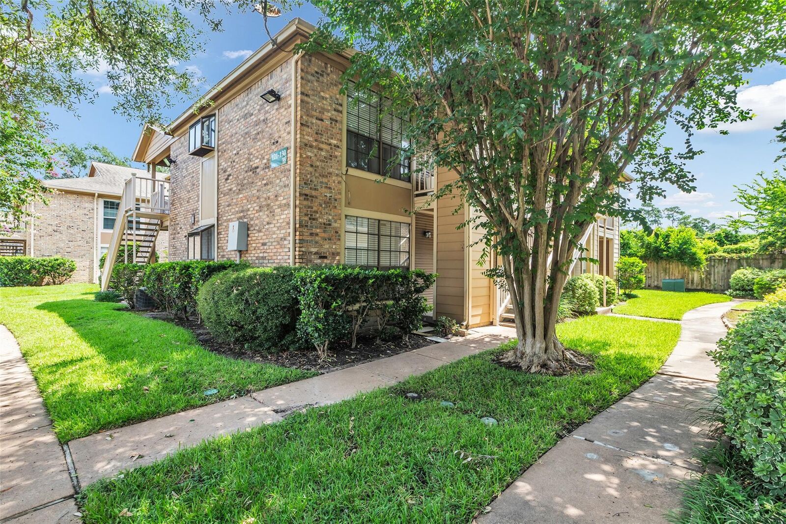 Property Photo: 1311 Antoine Drive 128 TX 77055