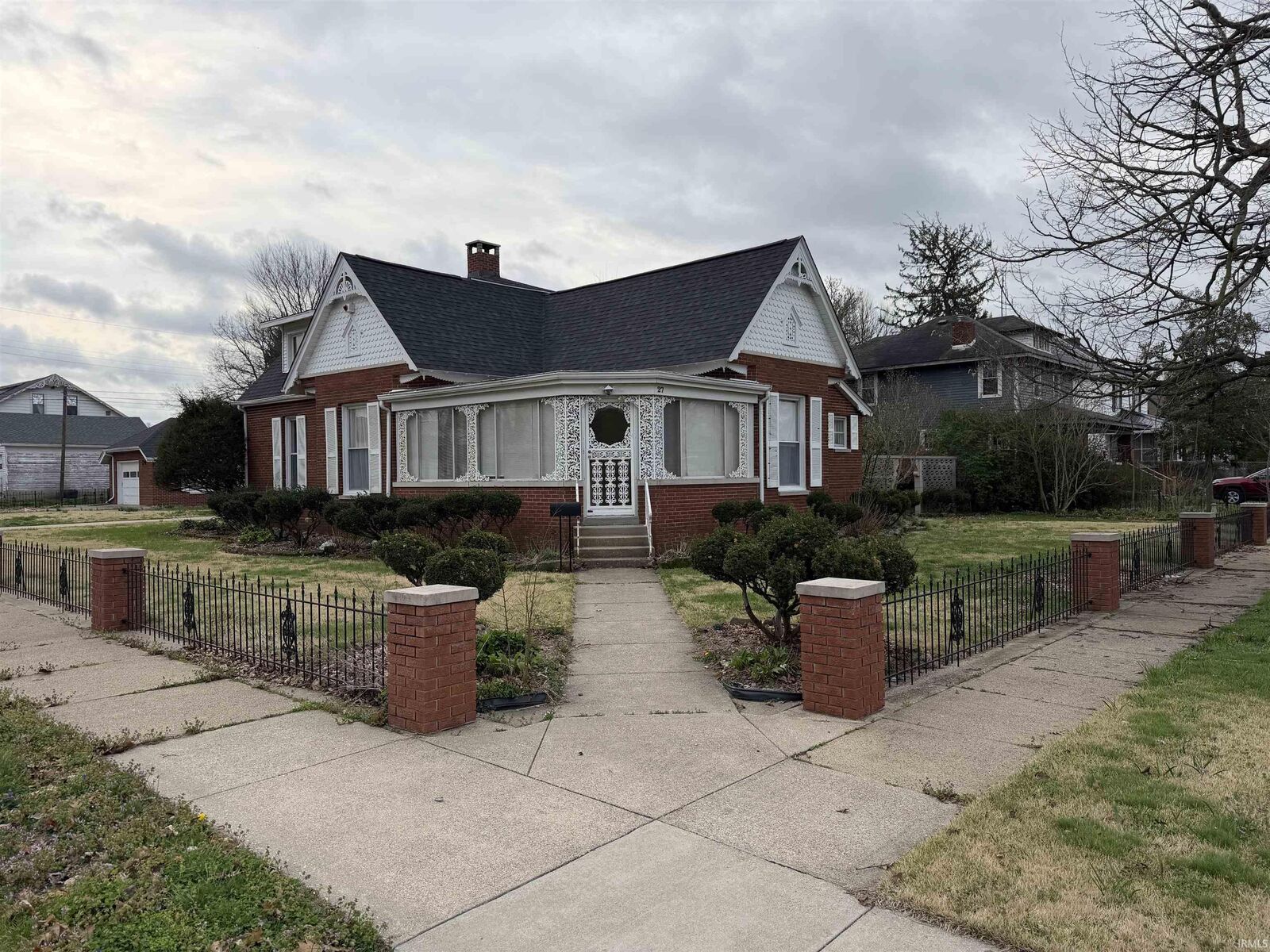 Property Photo:  27 N Edwards Street  IN 47471 